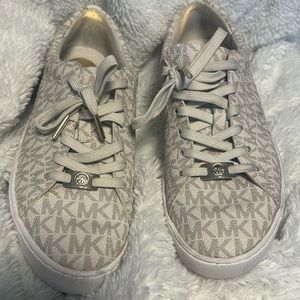 Michael Kors Shoes - 8.5